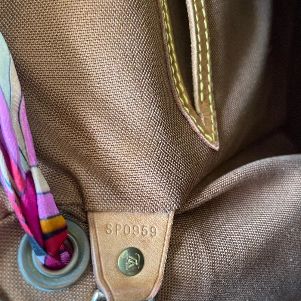 Authentic Louis Vuitton Monogram Montsouris MM Backpack - Picture 16 of 16